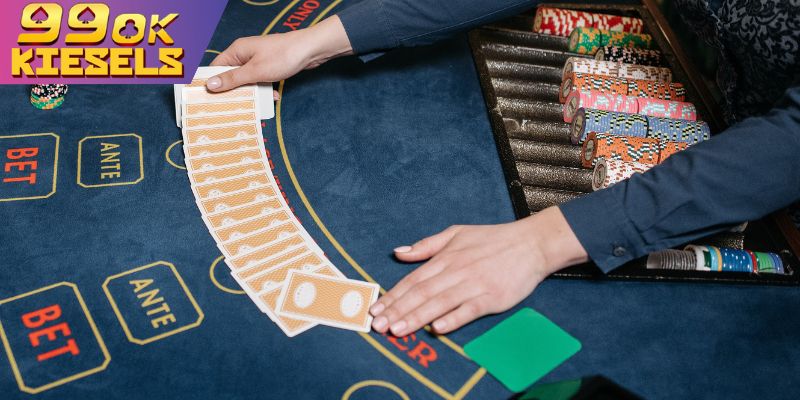 Bật Mí 7+ Mẹo Chơi Baccarat Bất Bại Từ Cao Thủ Lão Làng Người chơi Baccarat giữ tâm lý bình tĩnh và áp dụng mẹo quản lý vốn stop-loss